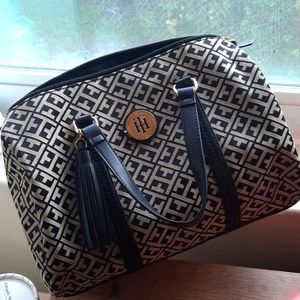 Tommy Hilfiger Duffel Bag